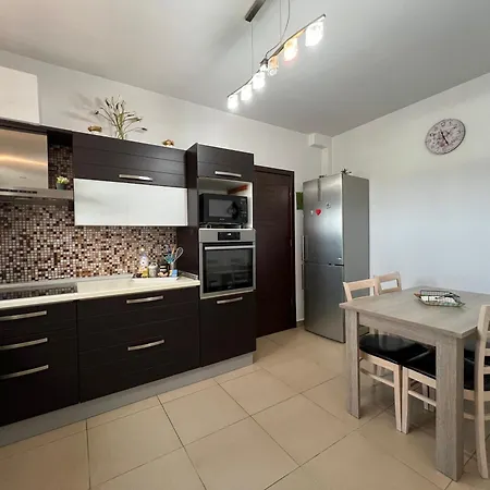 Efsi Apartman Liménasz