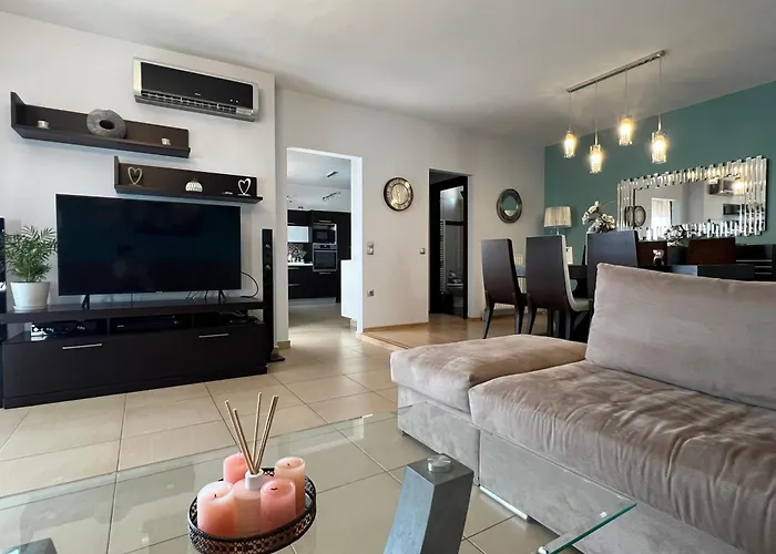 Efsi Διαμέρισμα Λιμένας